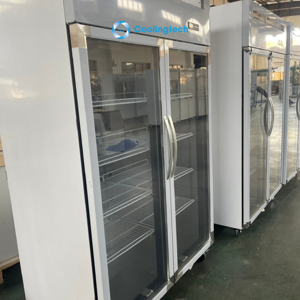 Tủ mát cửa kính đứng - Công suất 230W